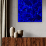 Cuadro abstracto azul eléctrico – Blue Fragment | Canvas II (80×80 cm)