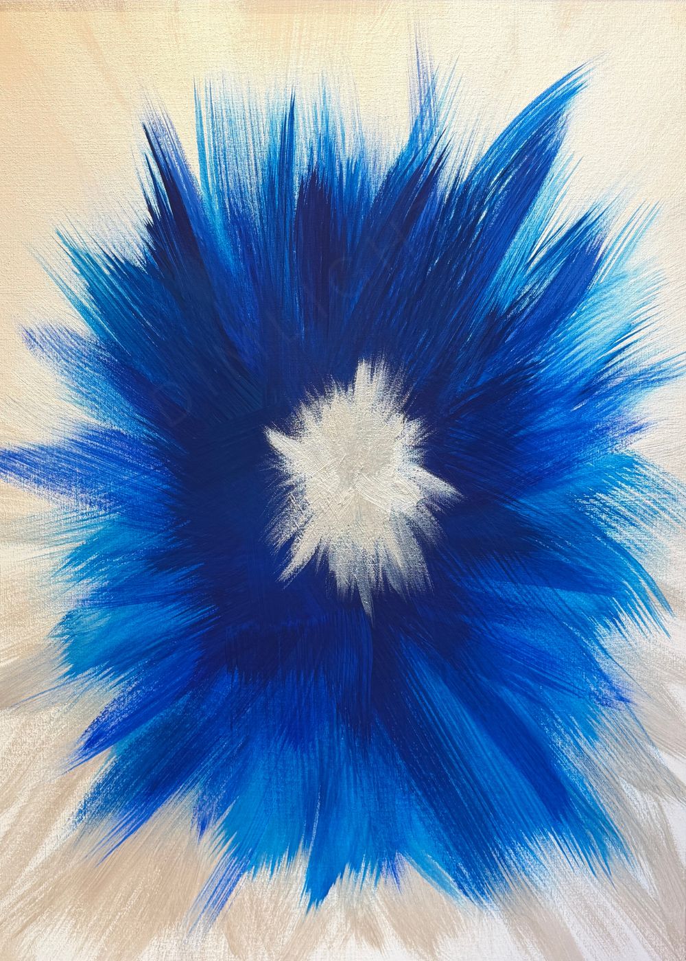 cuadro abstracto pintado a mano azul cobalto crema 100x72 cm Blue Burst Canvas IX lino belga Marino Robles DimlightArt