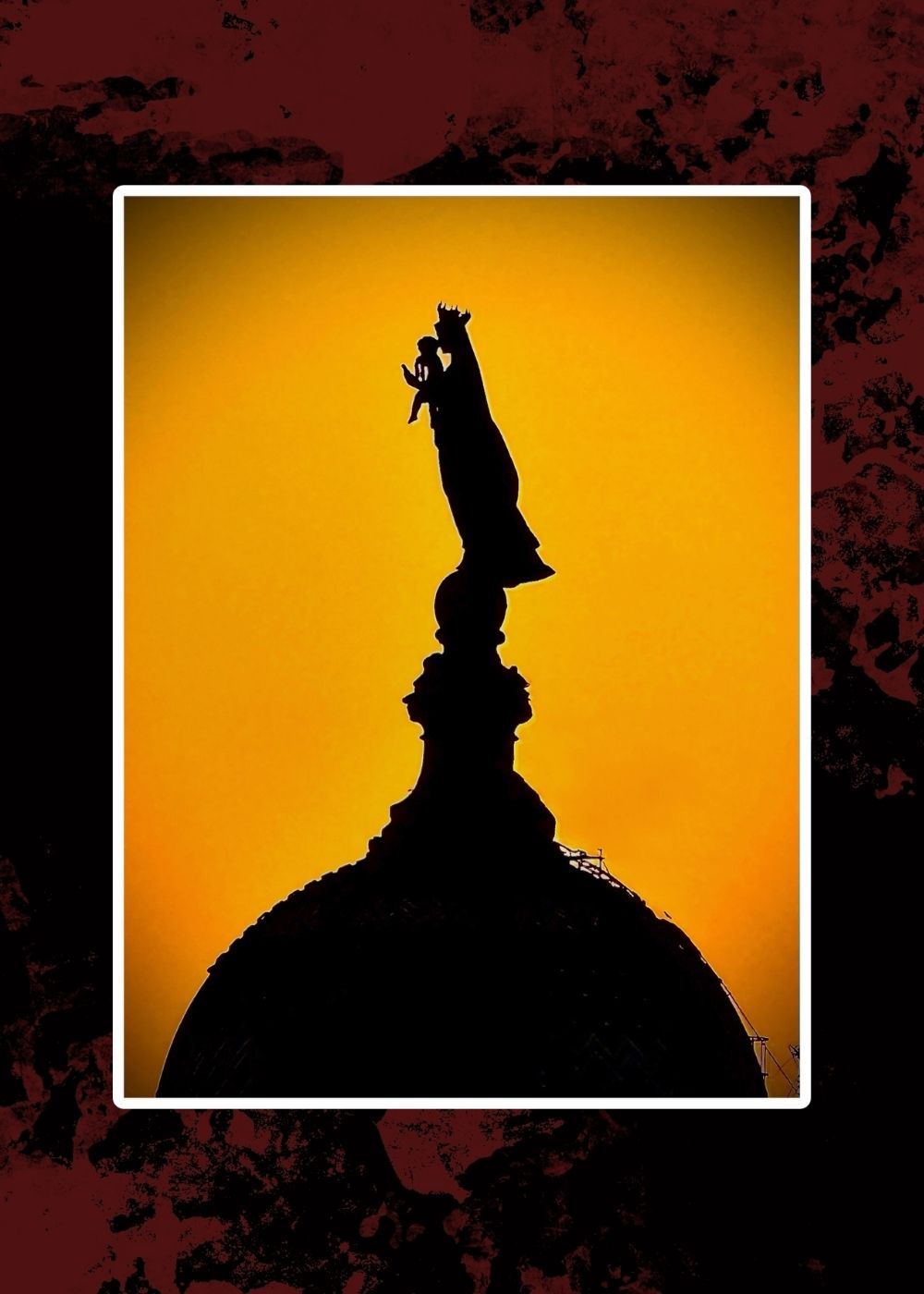 fotografia-artistica-arquitectura-golden-crown-edition-xv-marino-robles-silueta-virgen-dorada