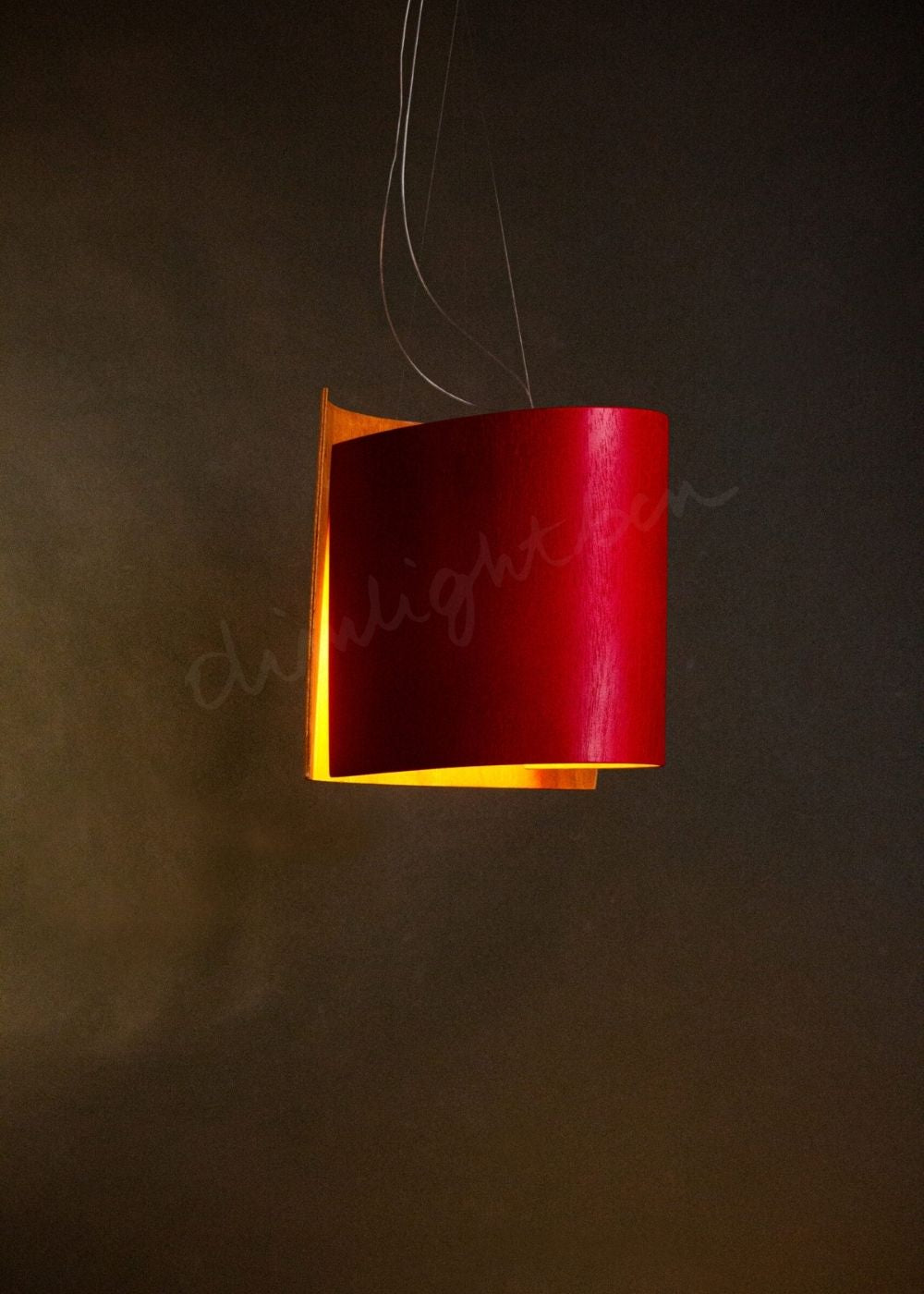 lámpara colgante red colgante madera artesanal perspectiva tres cuartos encendida diseño contemporáneo Dimlightbcn